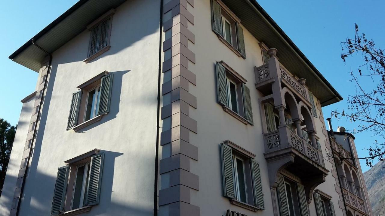 Bed And Breakfast Sweet Home Tirano Ngoại thất bức ảnh